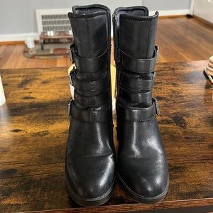 Baretraps boots